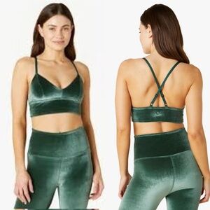 Beyond Yoga Velvet Motion VIP Long Line Bra - Forest Green 🌲